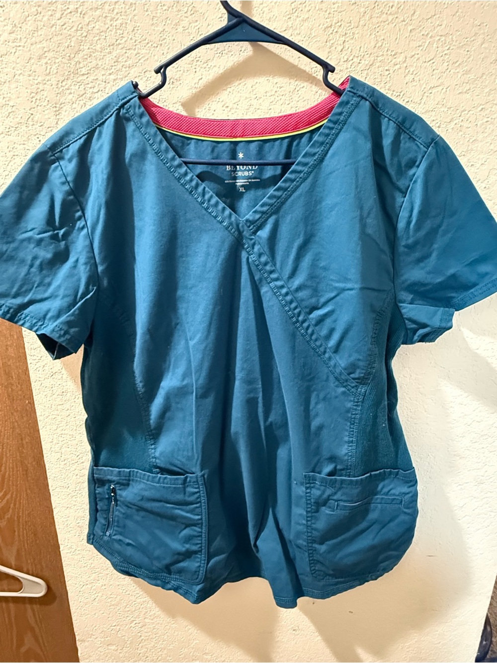 FIGS Teal V-Neck Scrub Top with Front Pockets